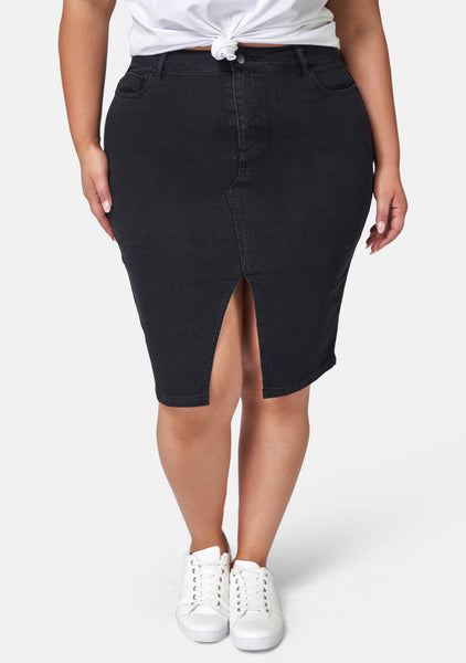 Plus Size Skirts for Curvy Women